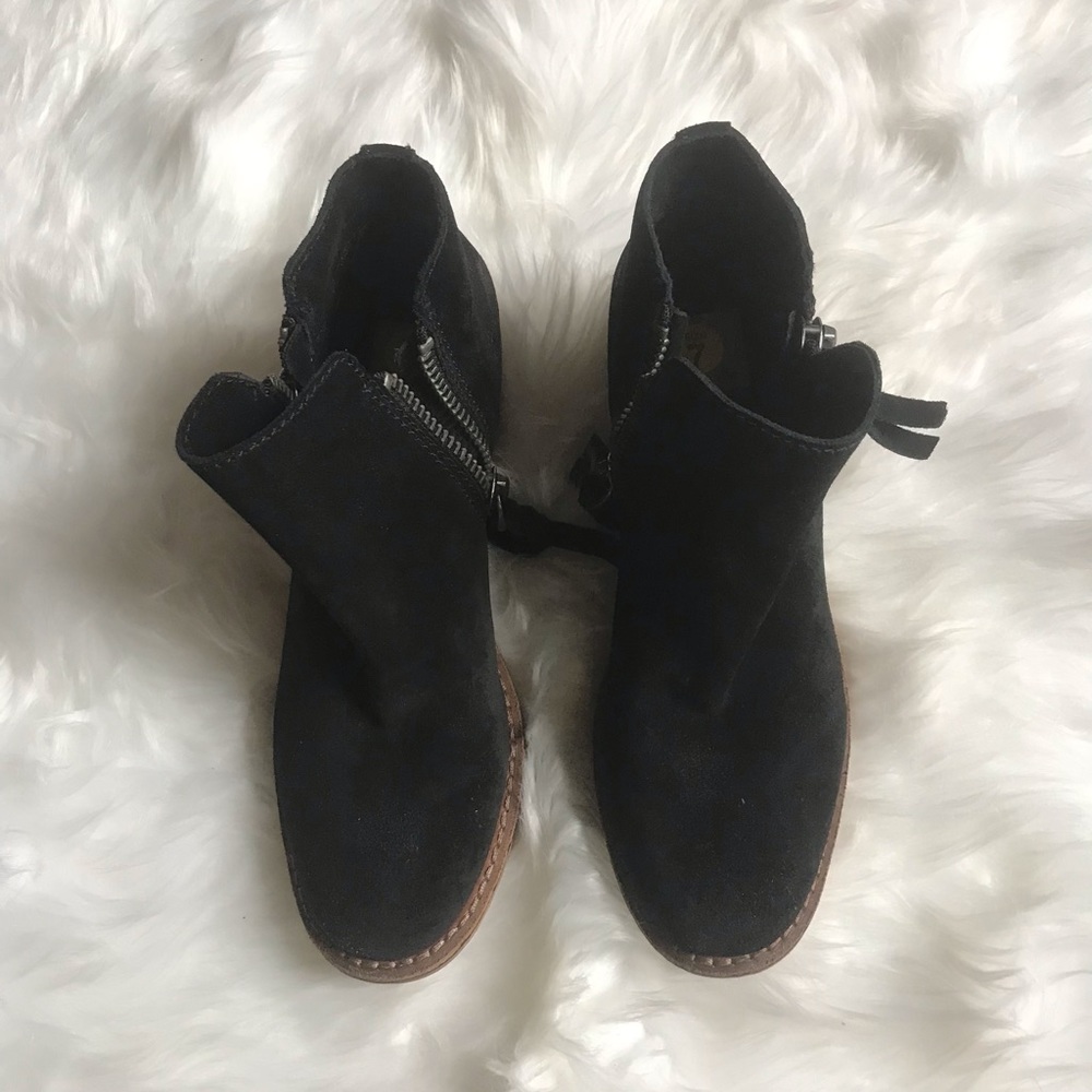 Dolce Vita Black Suede Ankle boots